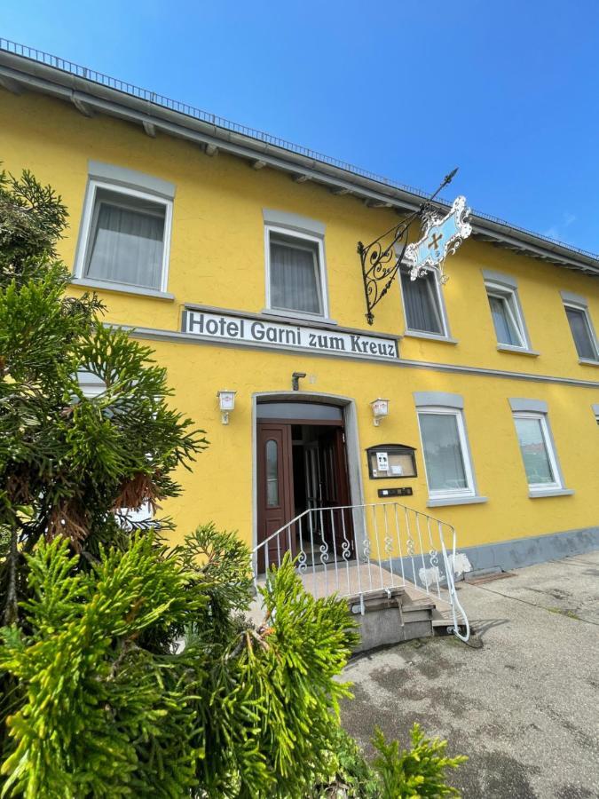 Kreuz! Einfach. Guenstig. Schlafen. Acomodação com café da manhã Ulm Exterior foto